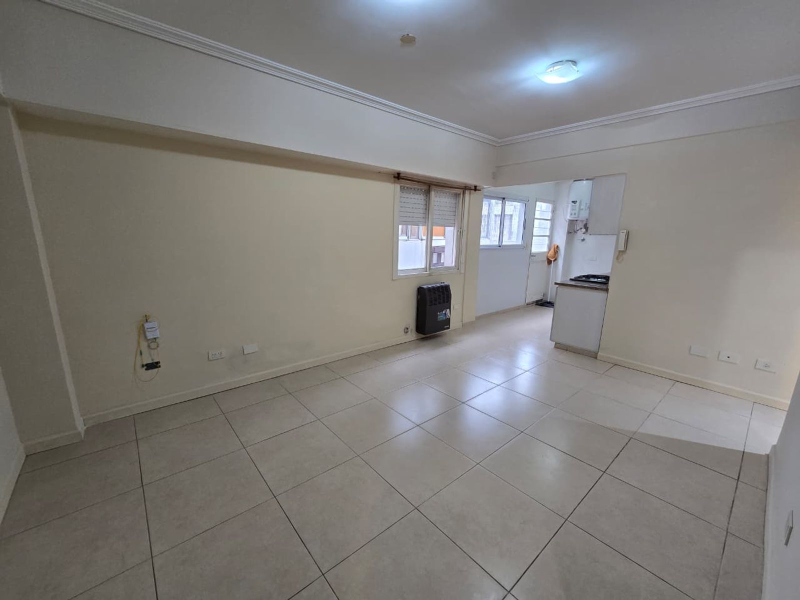 VENTA DE DEPARTAMENTO 2 AMBIENTES CON COCHERA - APTO CRÉDITO HIPOTECARIO
