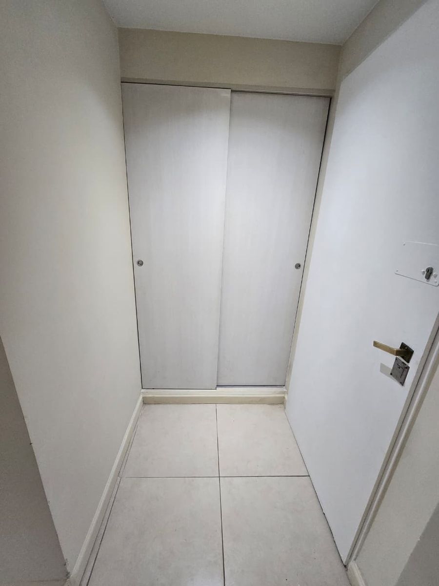 VENTA DE DEPARTAMENTO 2 AMBIENTES CON COCHERA - APTO CRÉDITO HIPOTECARIO