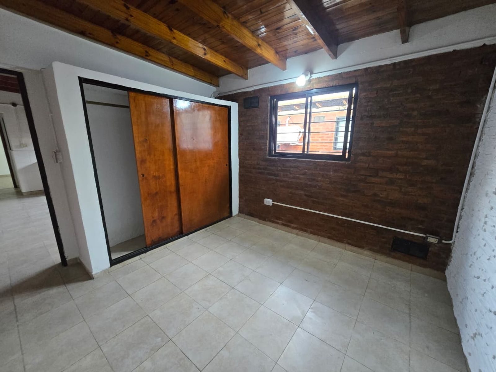 ALQUILER DE DEPARTAMENTO 3 AMBIENTES EN MONTE GRANDE