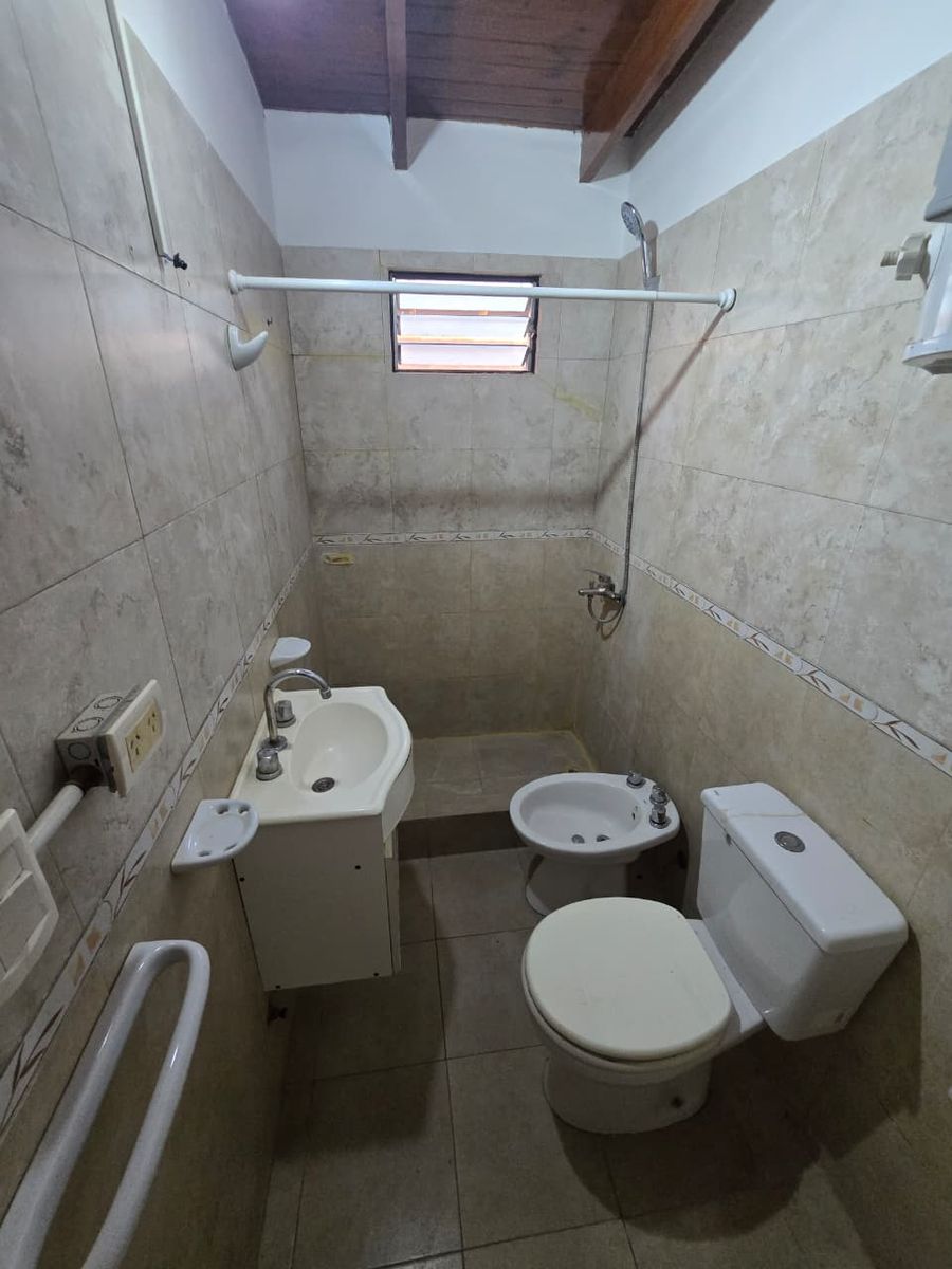 ALQUILER DE DEPARTAMENTO 3 AMBIENTES EN MONTE GRANDE