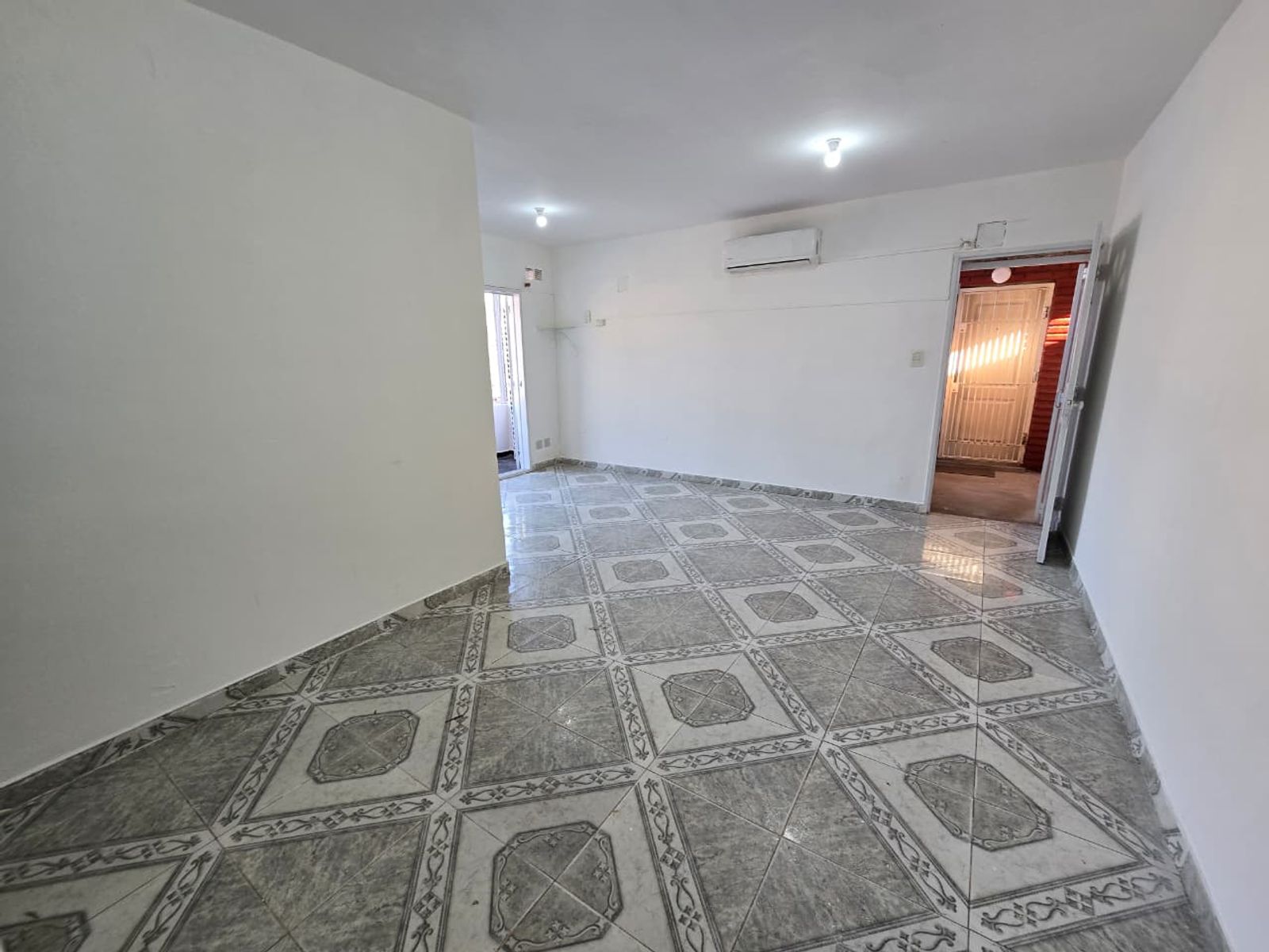 ALQUILER DE DEPARTAMENTO 3 AMBIENTES EN BARRIO COCA COLA - MONTE GRANDE