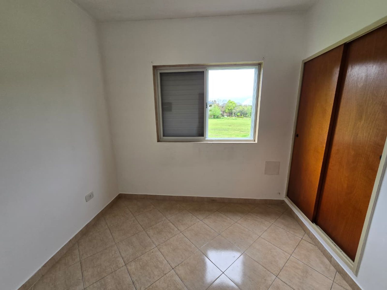 VENTA DE DEPARTAMENTO 3 AMBIENTES EN COMPLEJO DOCENLOM III - EL JAGÜEL