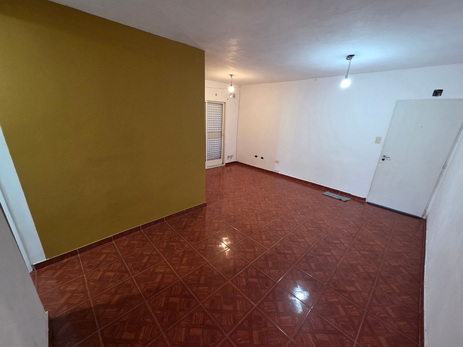 VENTA DE DEPARTAMENTO 3 AMBIENTES EN BARRIO COCA COLA - MONTE GRANDE