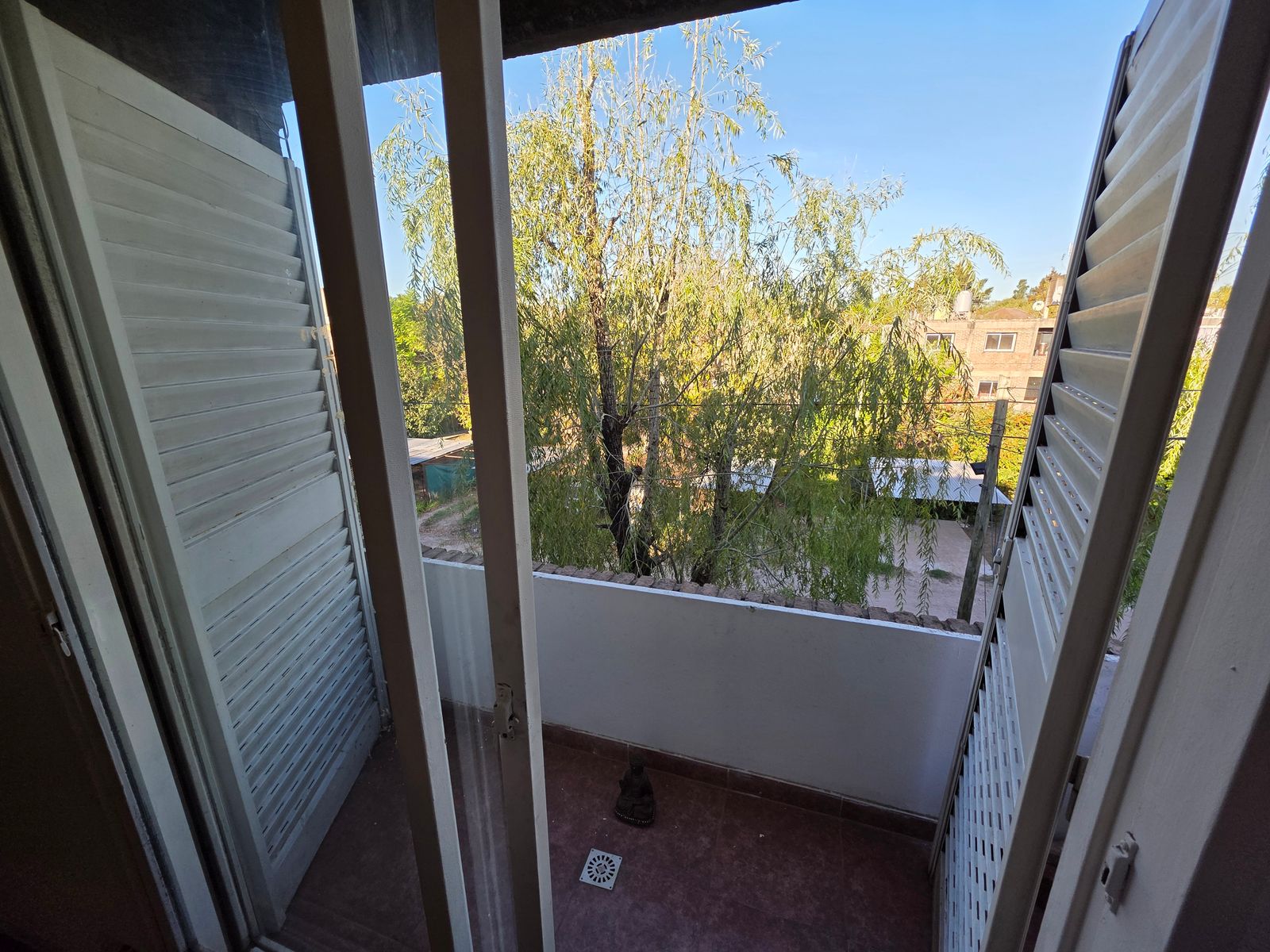 VENTA DE DEPARTAMENTO 3 AMBIENTES EN BARRIO COCA COLA - MONTE GRANDE