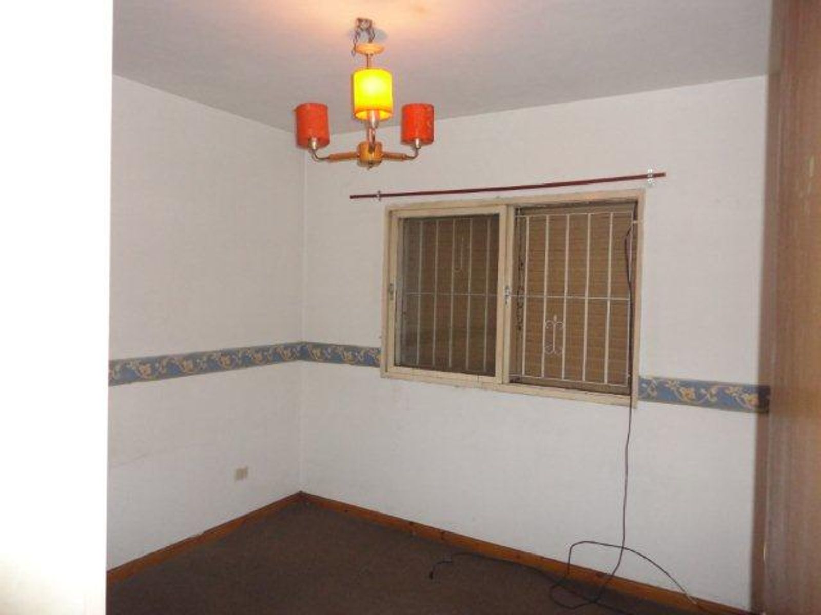 VENTA DE DEPARTAMENTO 3 AMBIENTES EN PLANTA BAJA - BARRIO COCA COLA - SOBRE AVENIDA