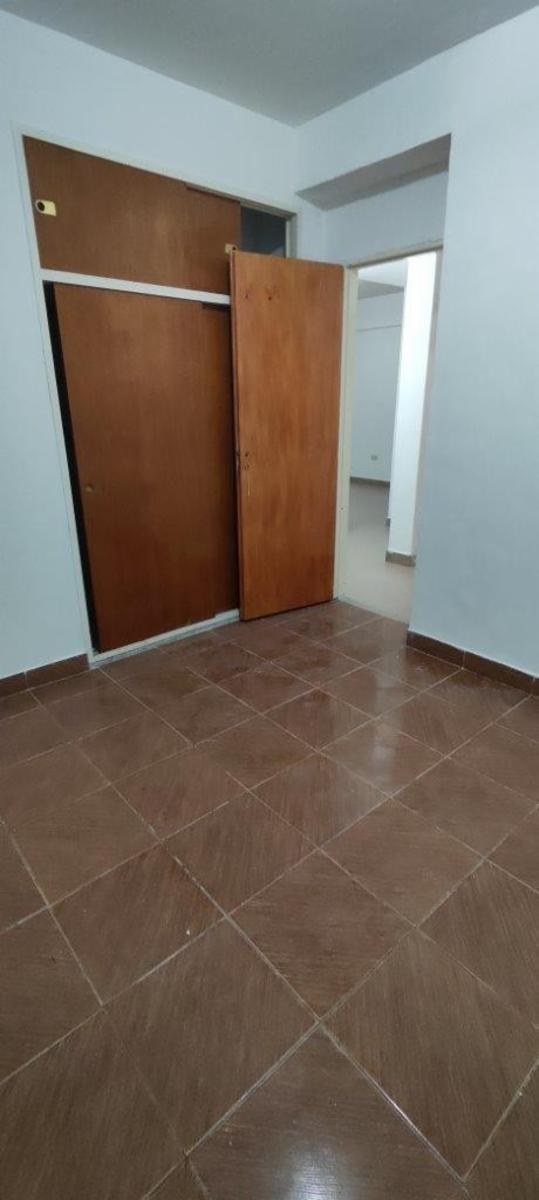 VENTA DE EXCELENTE DEPARTAMENTO 3 AMBIENTES EN PLANTA BAJA - BARRIO COCA COLA - MONTE GRANDE