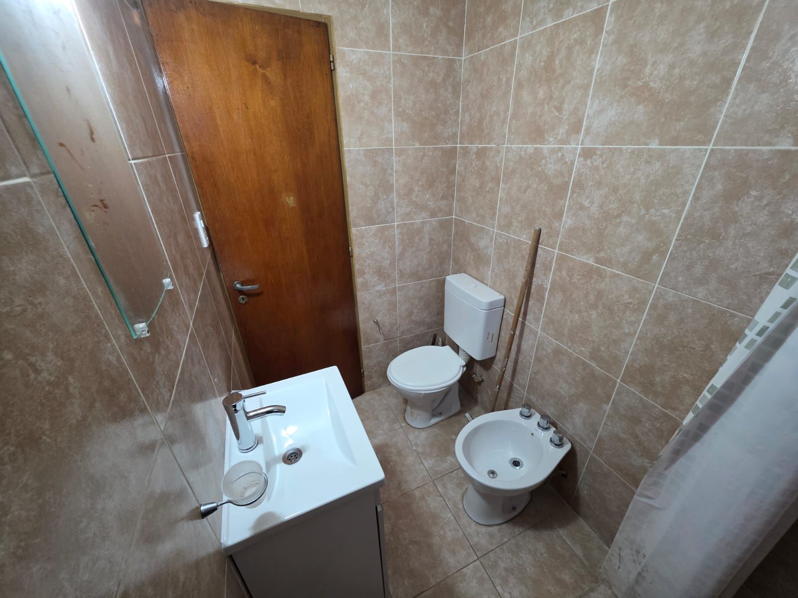 ALQUILER DE DEPARTAMENTO 3 AMBIENTES EN BARRIO COCA COLA - PLANTA BAJA - MONTE GRANDE