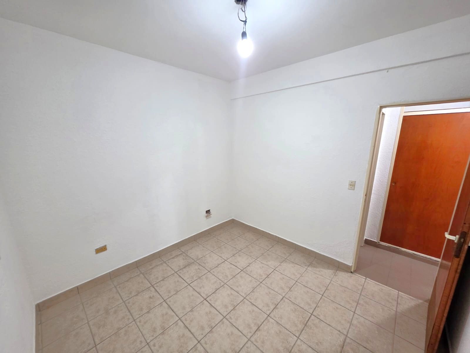ALQUILER DE DEPARTAMENTO 3 AMBIENTES EN PLANTA BAJA - BARRIO COCA COLA - MONTE GRANDE