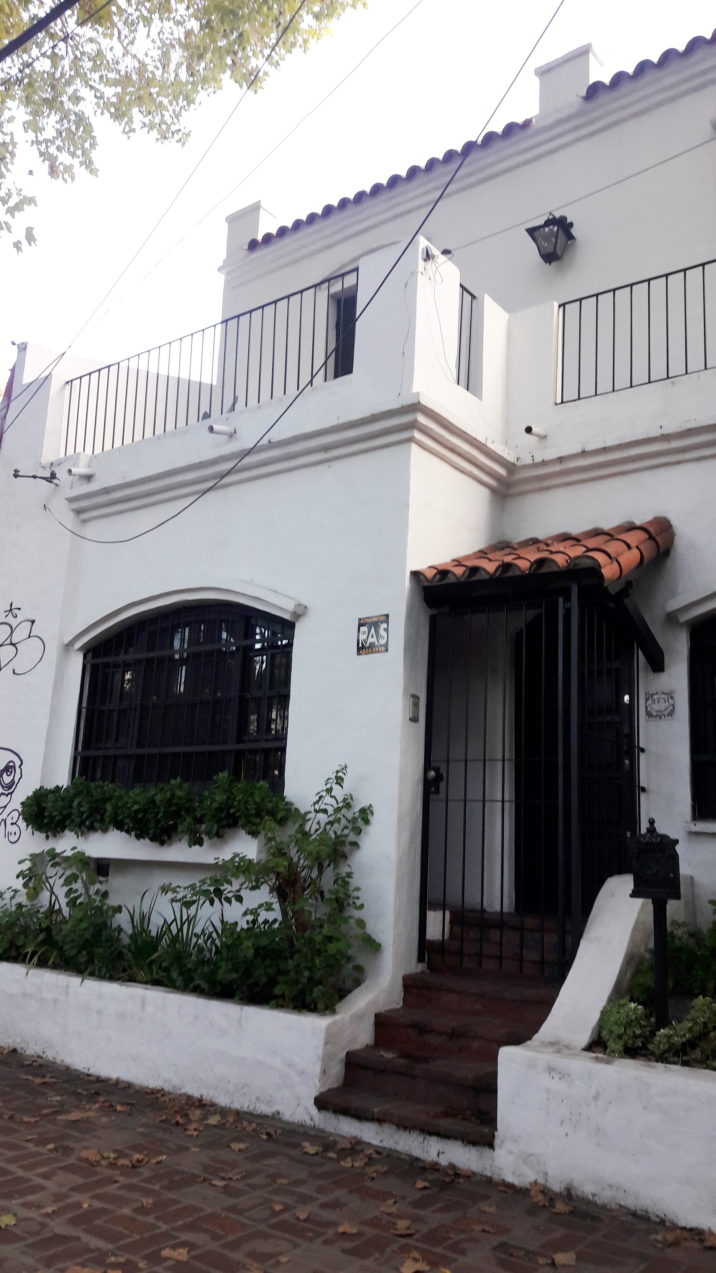 Casa 4 Amb. y Departamento En Punta Chica San Fernando