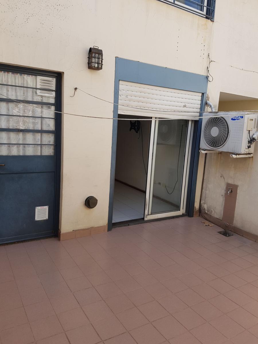 MONOAMBIENTE en venta  con Patio