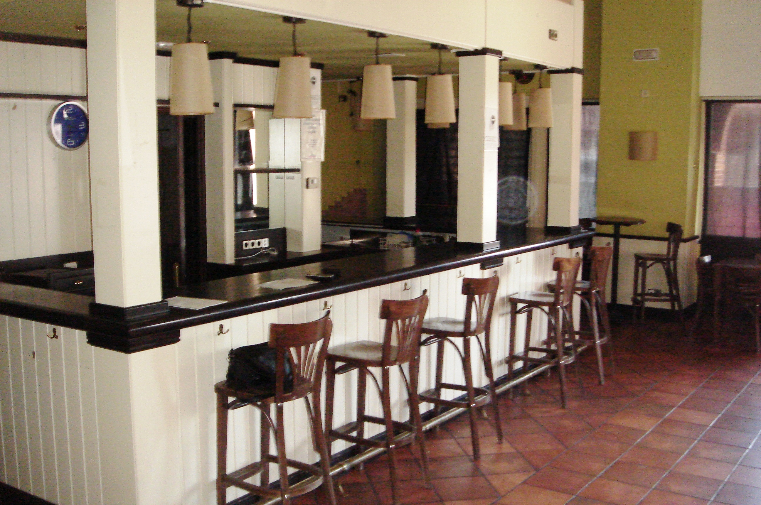 VENTA DE LOCAL-BAR VILLANUEVA REF-6423