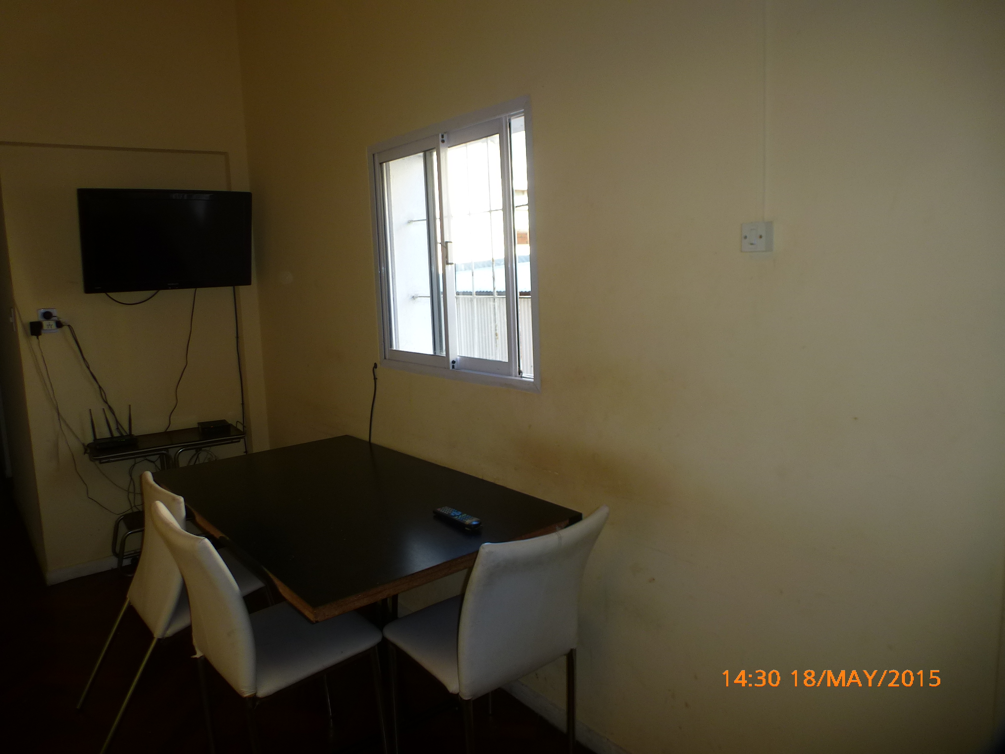 BALBANERA (PASTEUR 400) HABITACIÓN DOBLE (DOS CAMAS) A COMPARTIR 