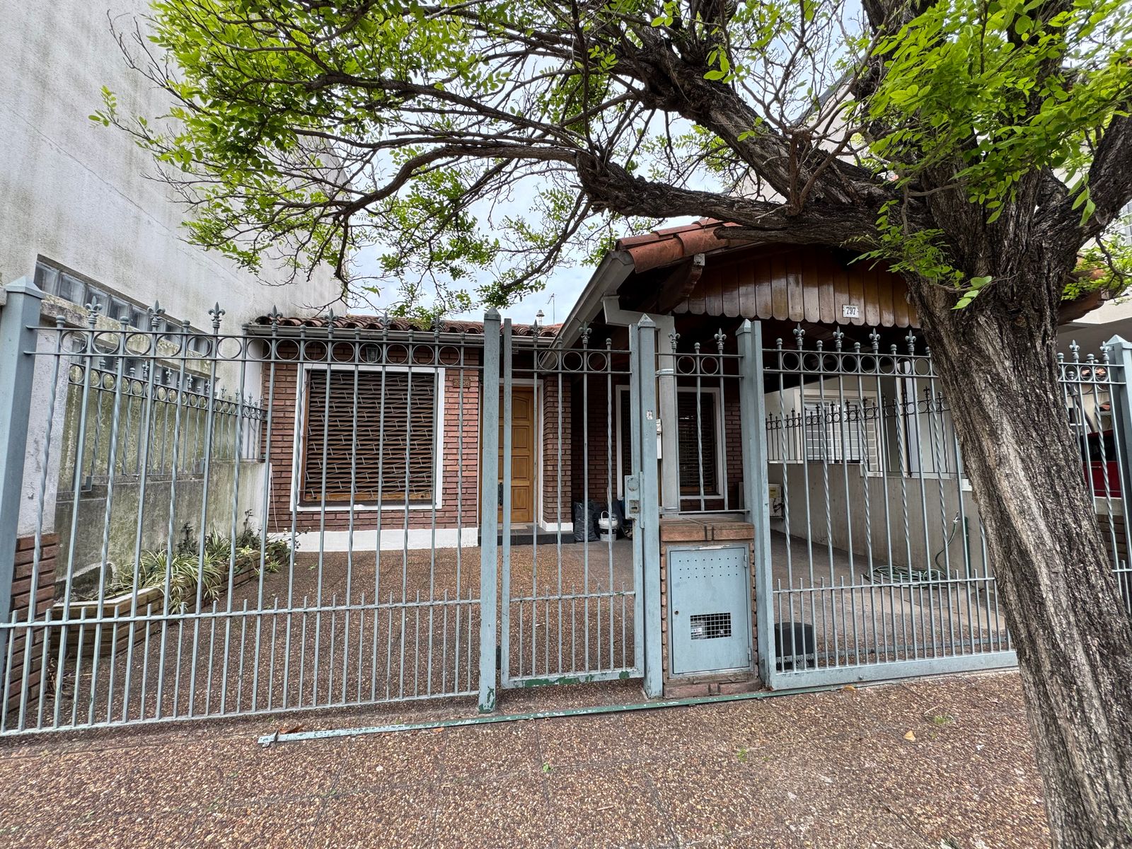 EXCELENTE CHALET EN CIUDAD JARDIN