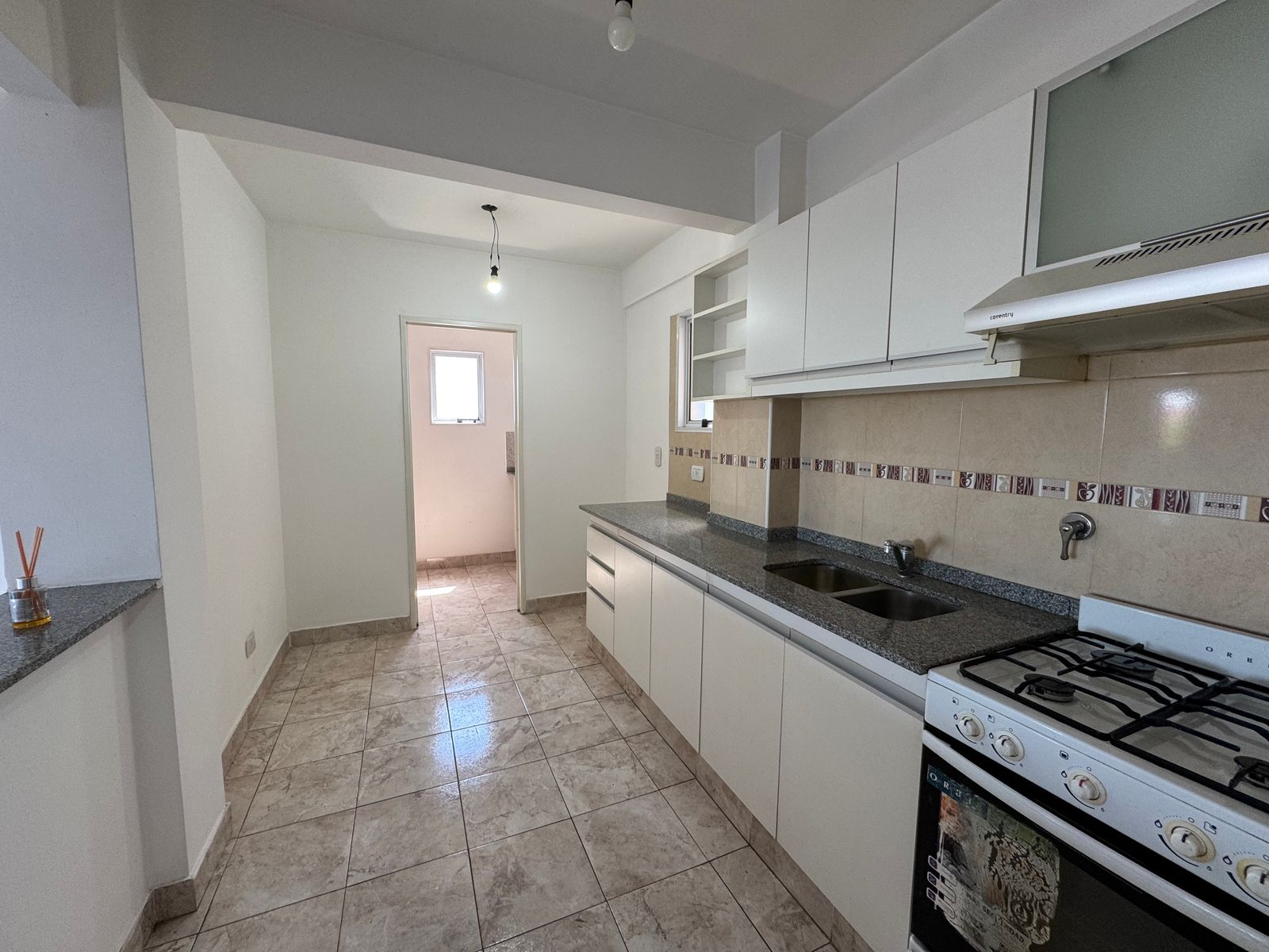 DEPARTAMENTO DE 2 AMBIENTES EN ALQUILER