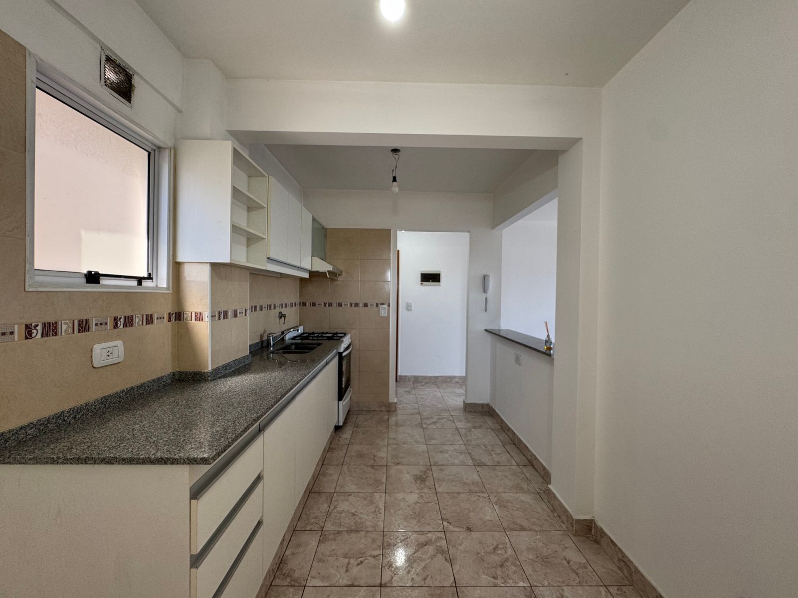 DEPARTAMENTO DE 2 AMBIENTES EN ALQUILER