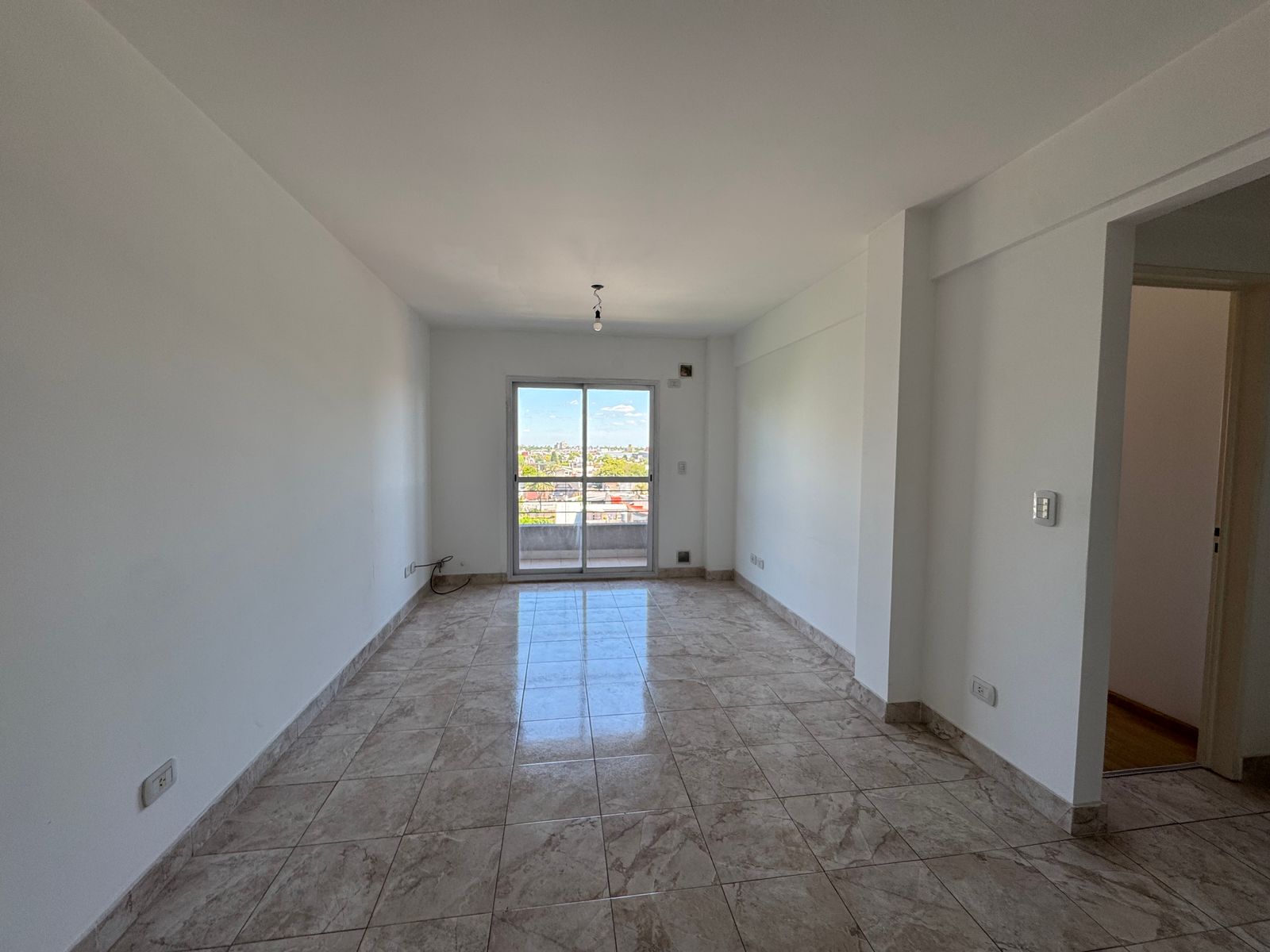 DEPARTAMENTO DE 2 AMBIENTES EN ALQUILER