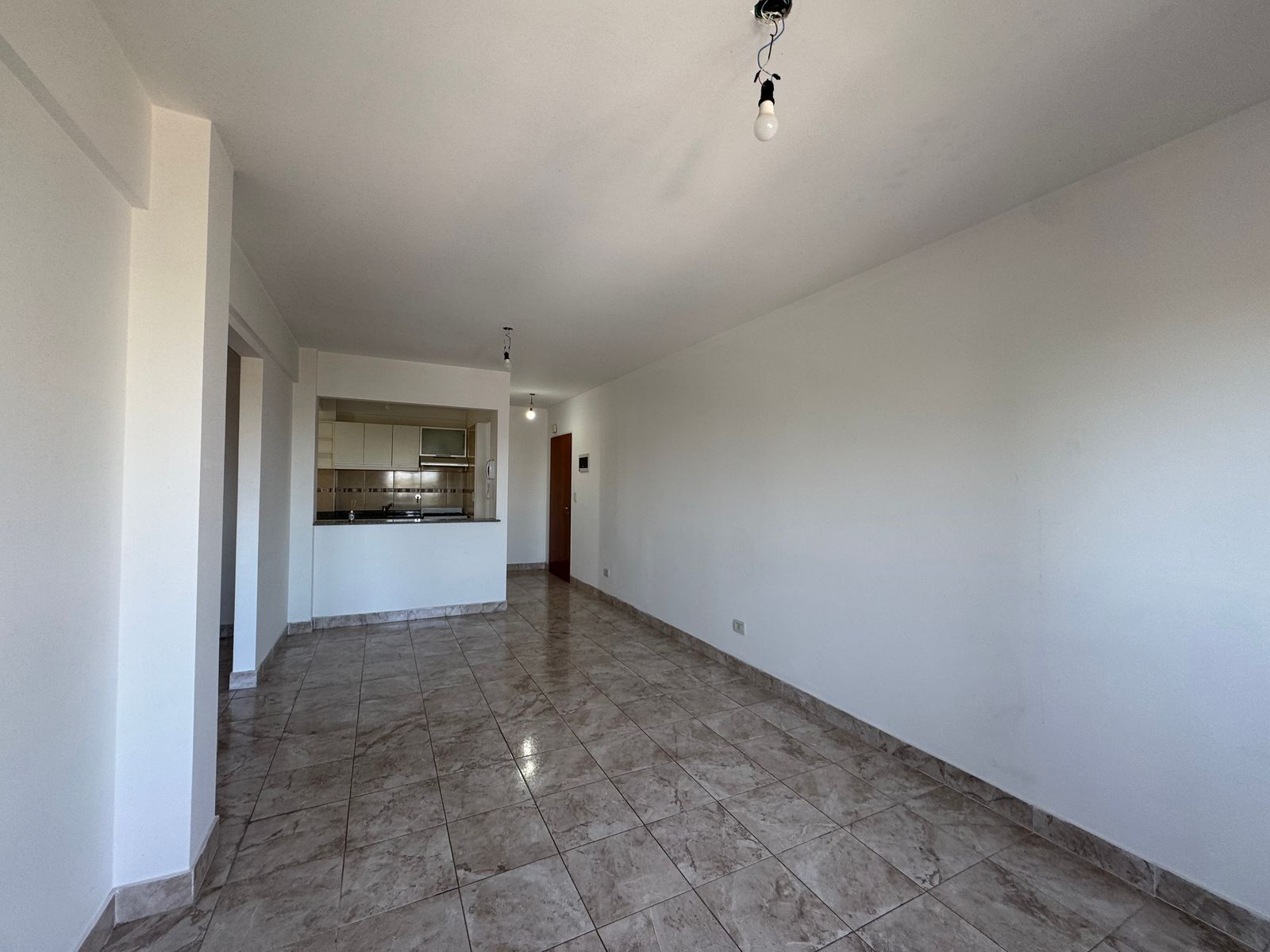DEPARTAMENTO DE 2 AMBIENTES EN ALQUILER