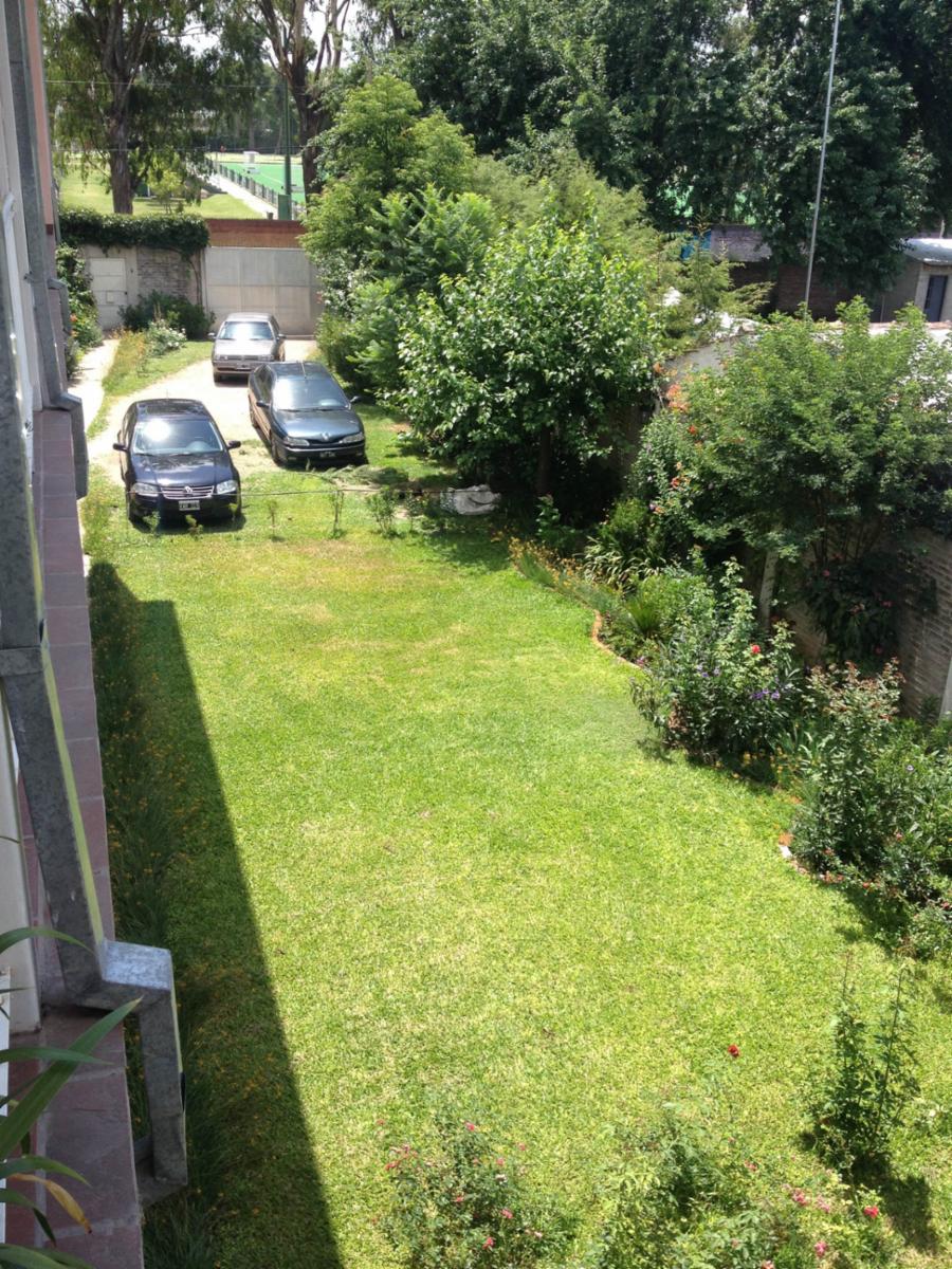 Alquiler de dúplex en Luis Guillón
