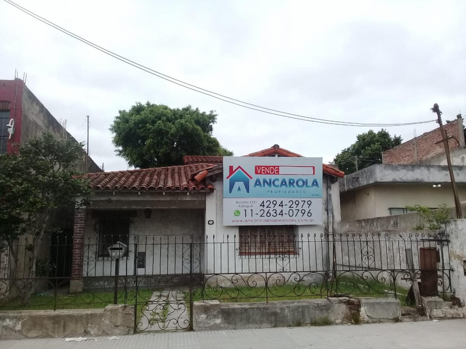 Venta de lote con edificación a reciclar sobre Avenida San Martín