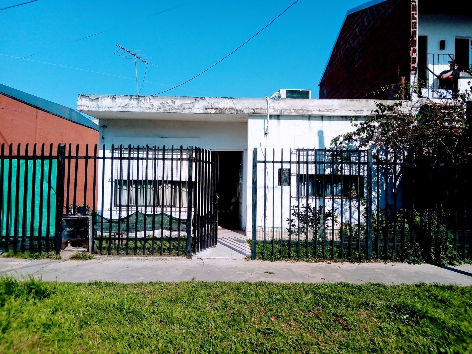 RETASADA EXCELENTE CASA AMERICANA