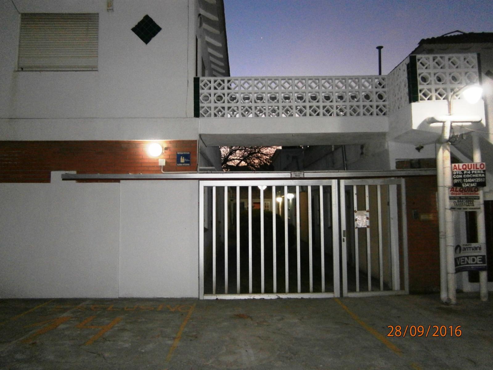 Departamento en Ph ,  2 ambientes a   2 cuadras del mar, exelente estado