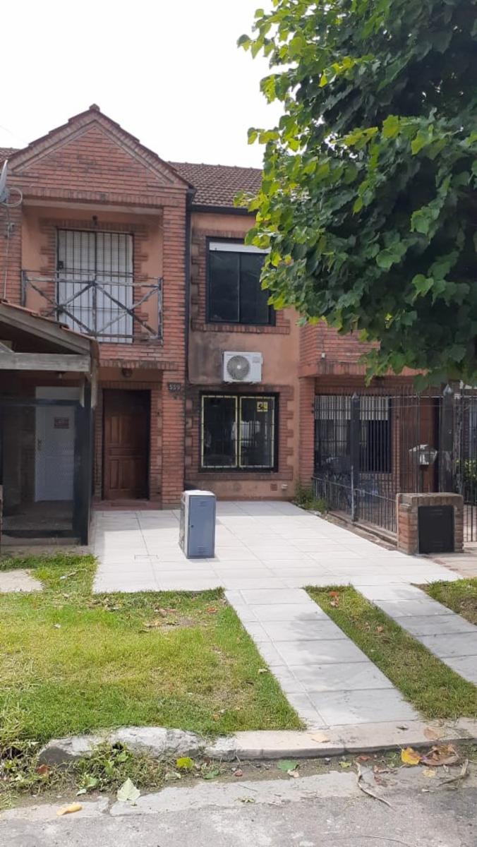 MUY BUEN DÚPLEX DE 3 DORMITORIOS EN PARQUE QUIRNO. REBAJADO VENDE URGENTE Massenet e/Los Arboles y Hernán Cortés. A ESTRENAR. TODO EQUIPADO.VENTA DIRECTA.