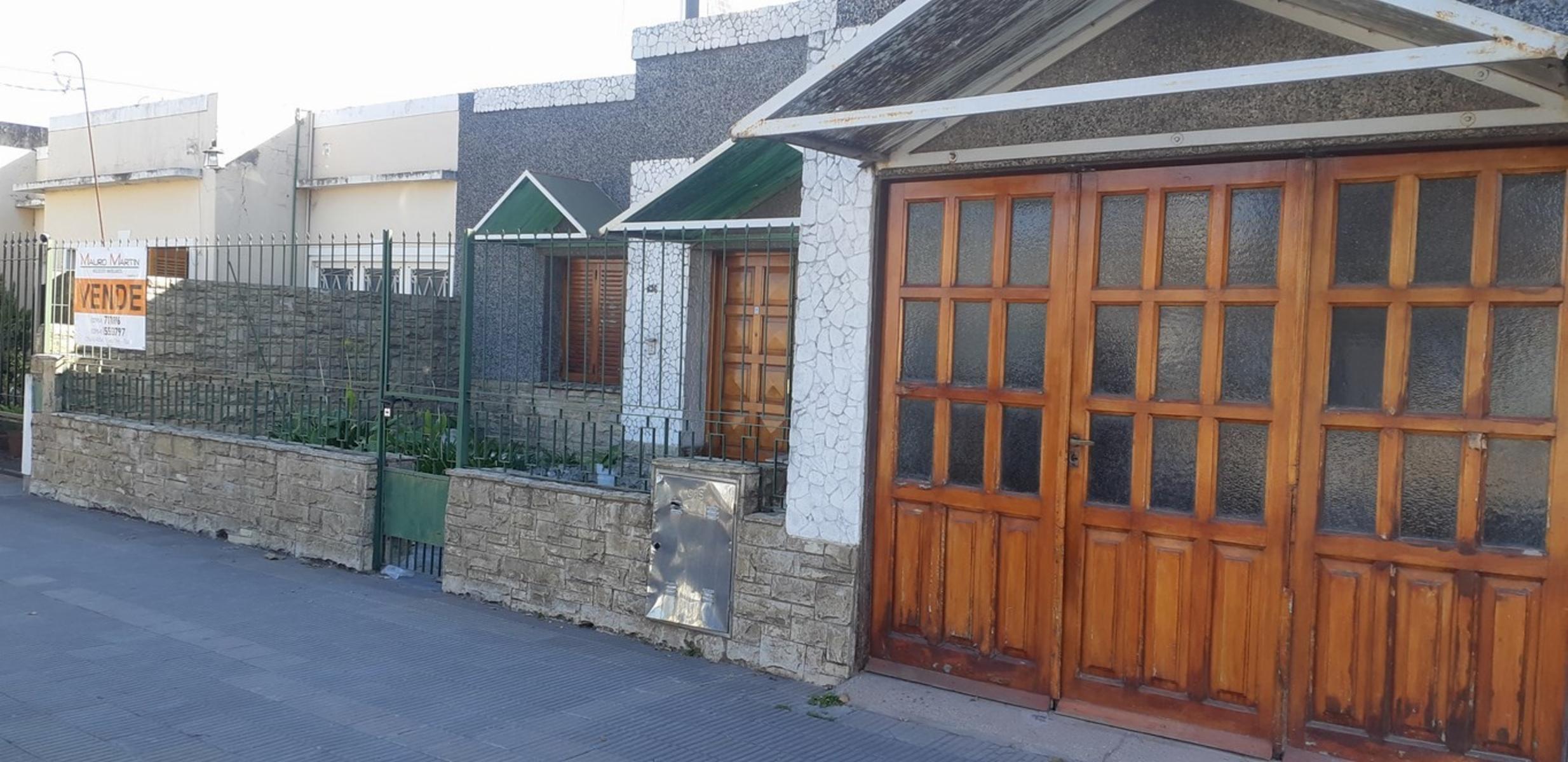 VENTA: Casa de 2 dormitorios en Santa Rosa, Ba. Nuestra Sra. de Luján