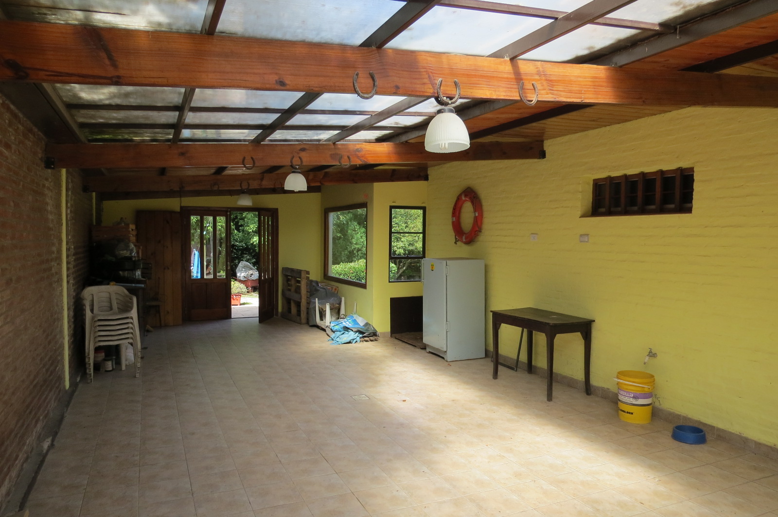 Chalet 5 ambientes en Daprotis entre Roffo y Ortega y Gasset, barrio Caisamar, Mar del Plata.
