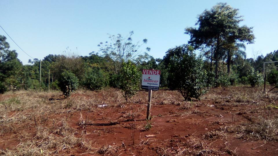 MUY BUEN TERRENO EN ESQUINA