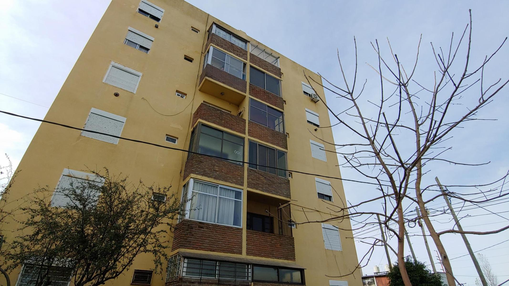 Departartamento en alquiler en Tolosa de 2 dormitorios - La Plata