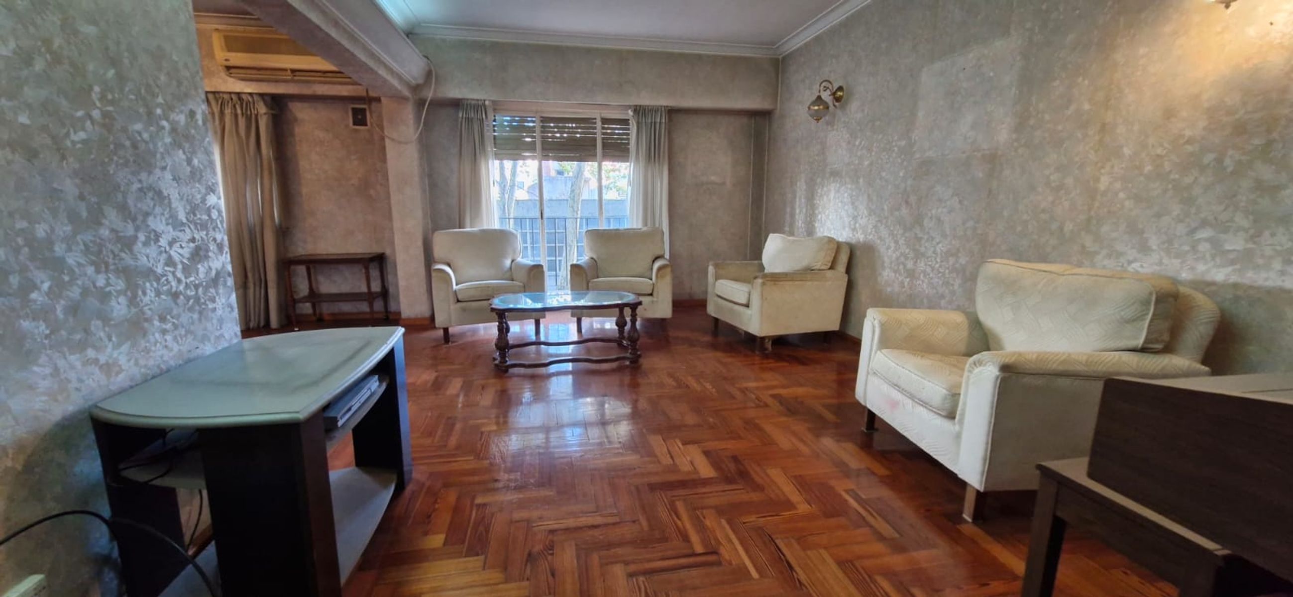 LUMINOSO SEMIPISO 5 AMBIENTES CON BALCON AL FRENTE