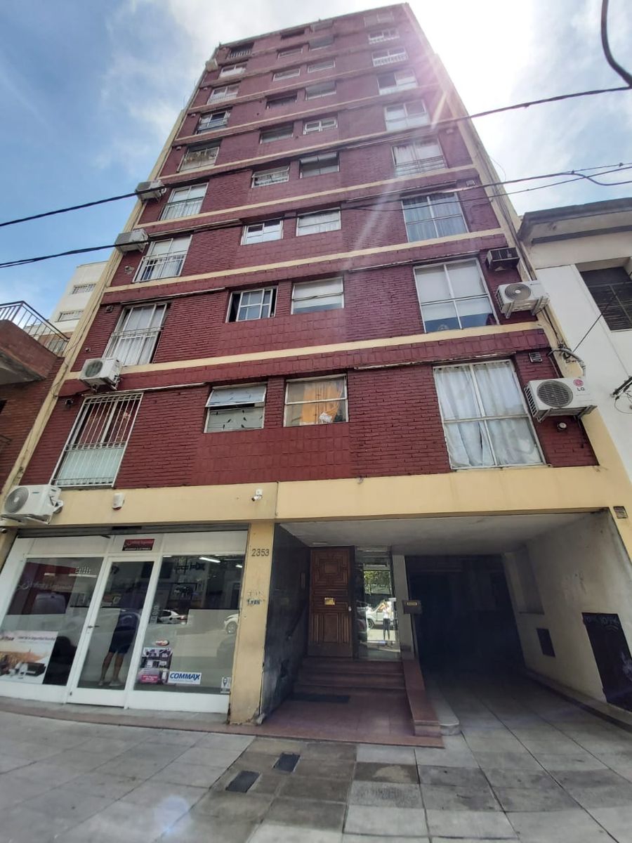 DEPARTAMENTO AL FRENTE 2 AMB.R.MEJIA