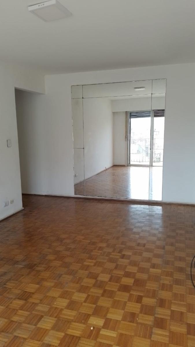 Se Alquila Excelente 2 Ambientes en Recoleta