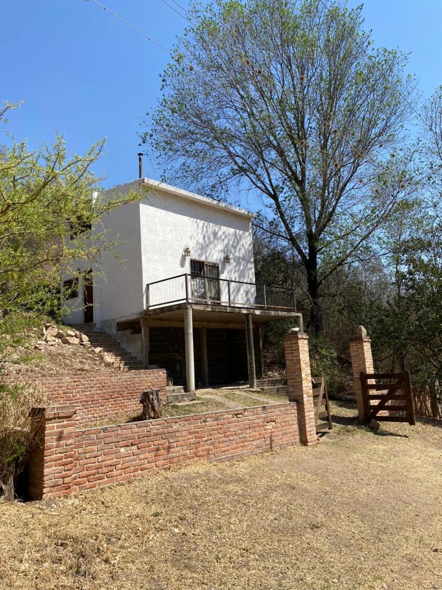 CASA TIPO LOFT EN BIALET MASSE CON PATIO Y COCHERAS