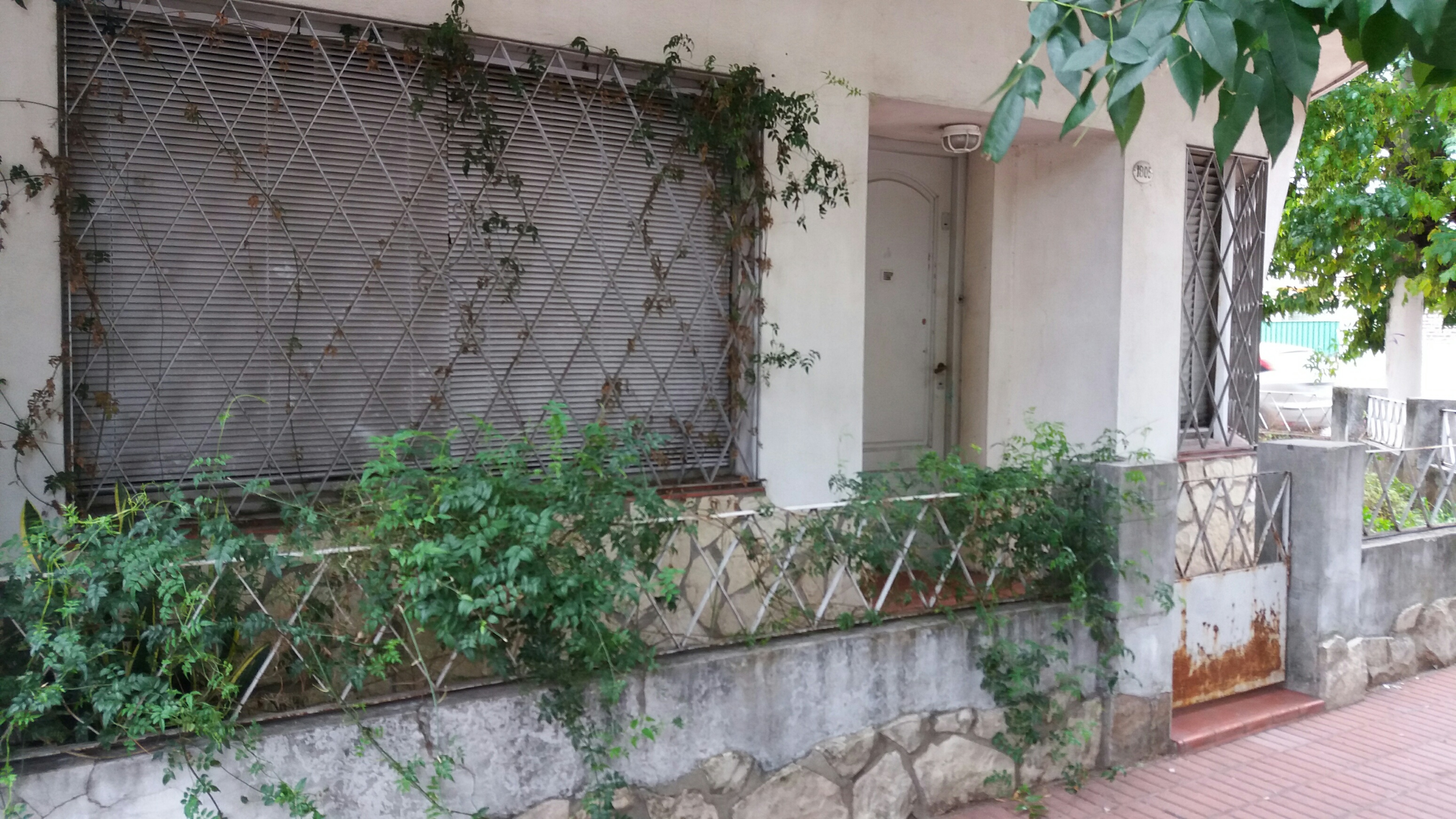 IMPORTANTE PH EN ESQUINA! 3 AMBIENTES - COCHERA