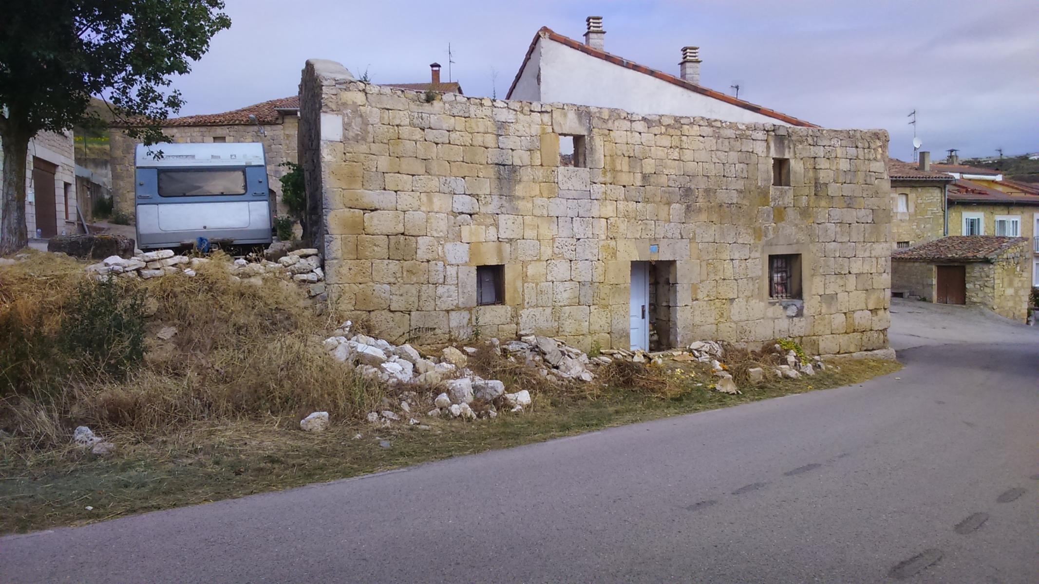 CASA EN MANSILLA DE BURGOS