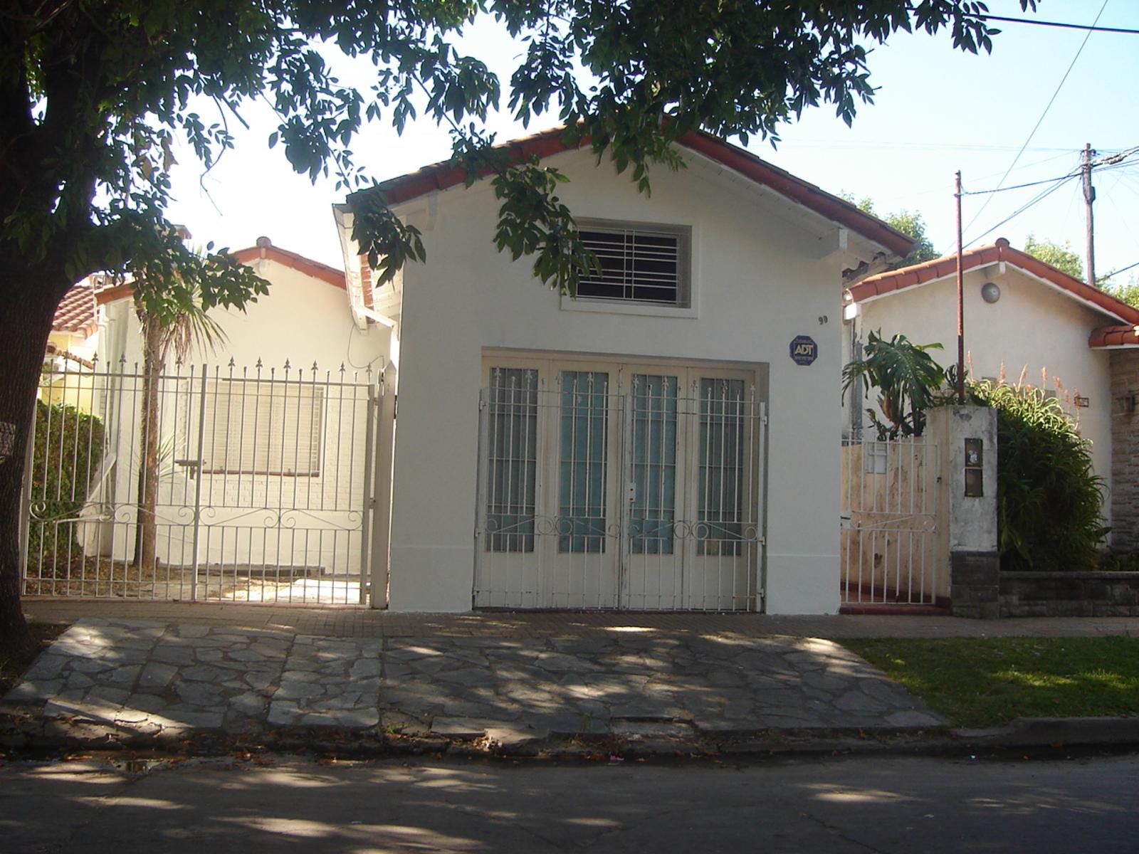 CASA CUATRO AMBIENTES