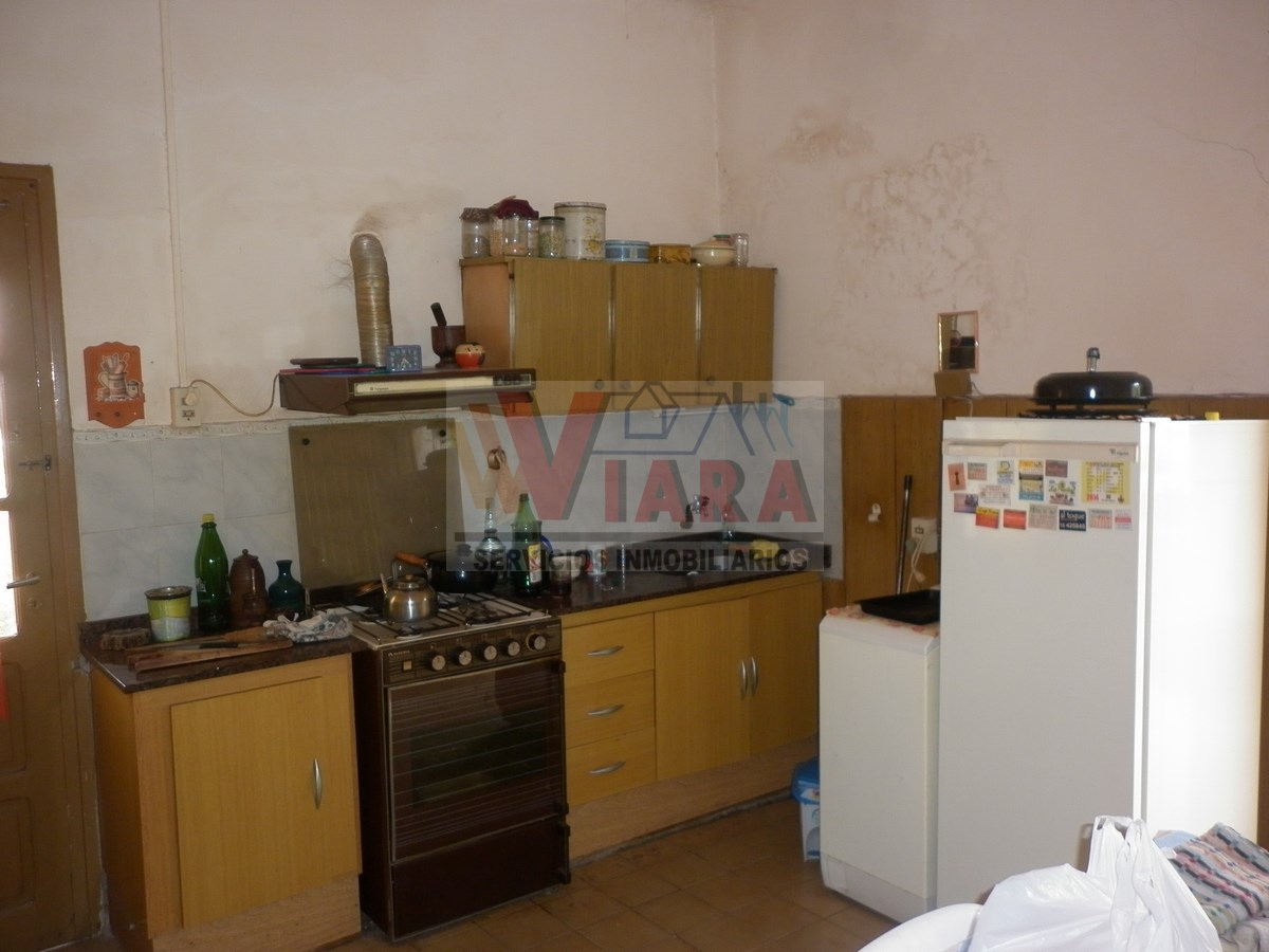 VENDO CASA CON LOCAL COMERCIAL CENTRICO