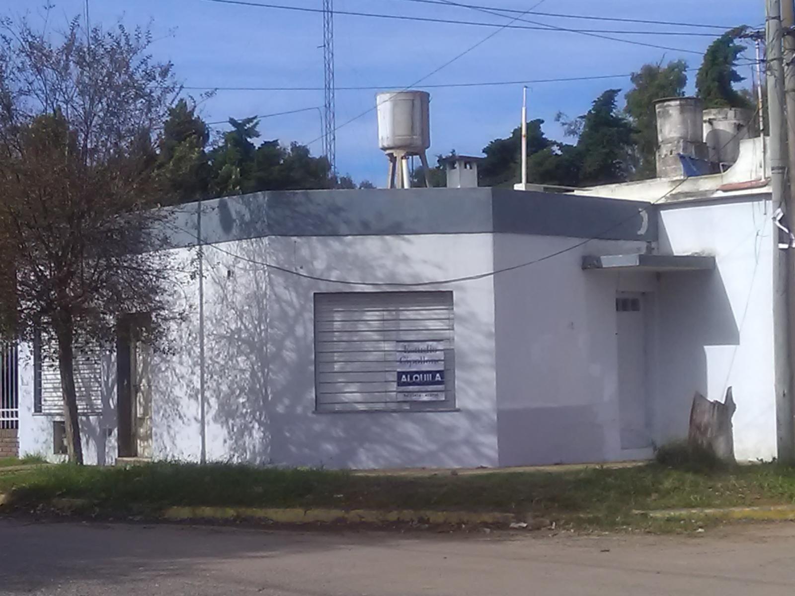 DOS CASAS , VENTA EN BLOQUE   (DE UNA HABITACIÓN  Y DOS HABITACIONES CON COCHERA RESPECTIVAMENTE)  (RESTAURADAS EN 2017)