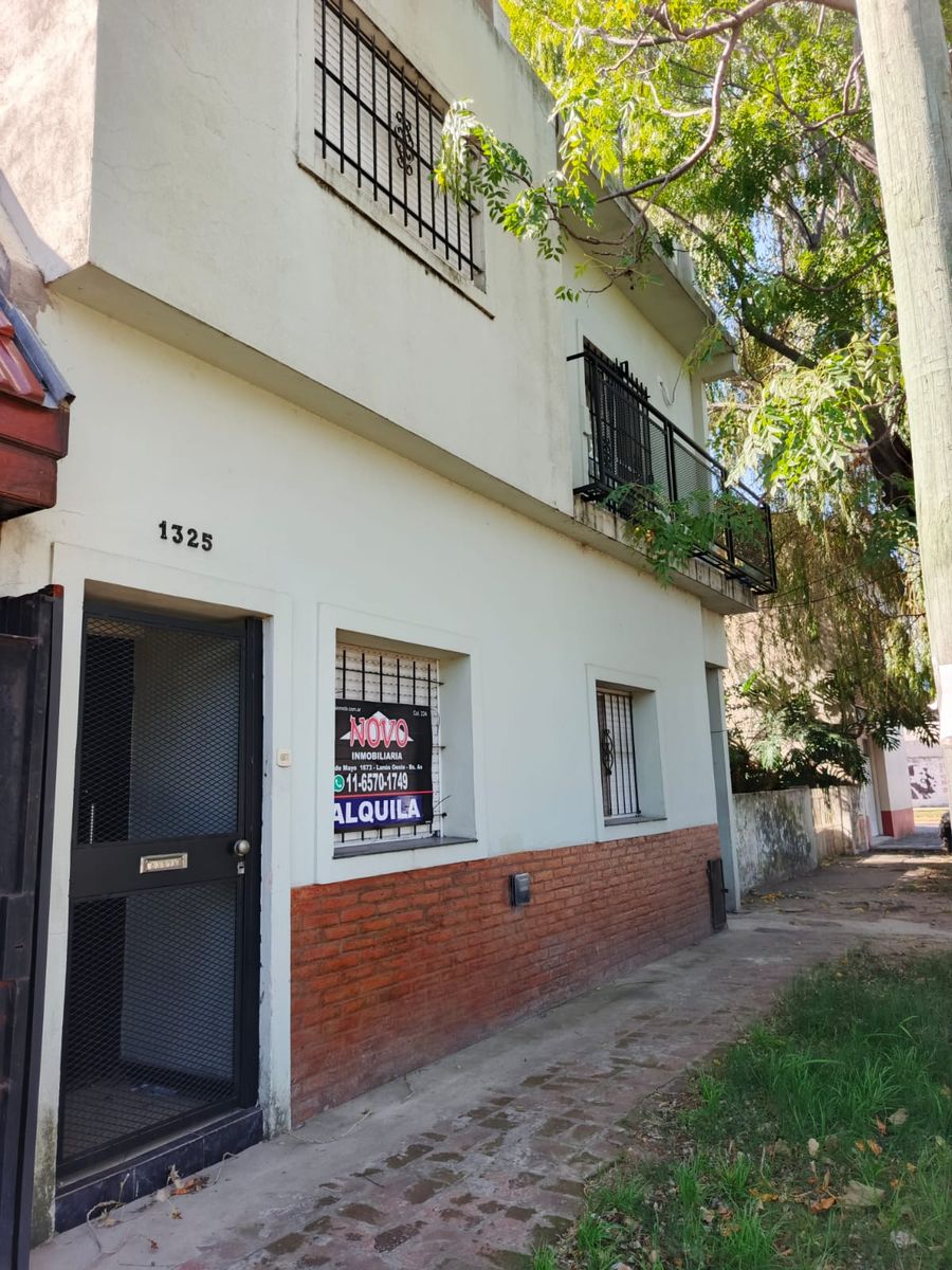 DUPLEX 3 AMBIENTES AMPLIOS AL FRENTE sin cochera y expensas