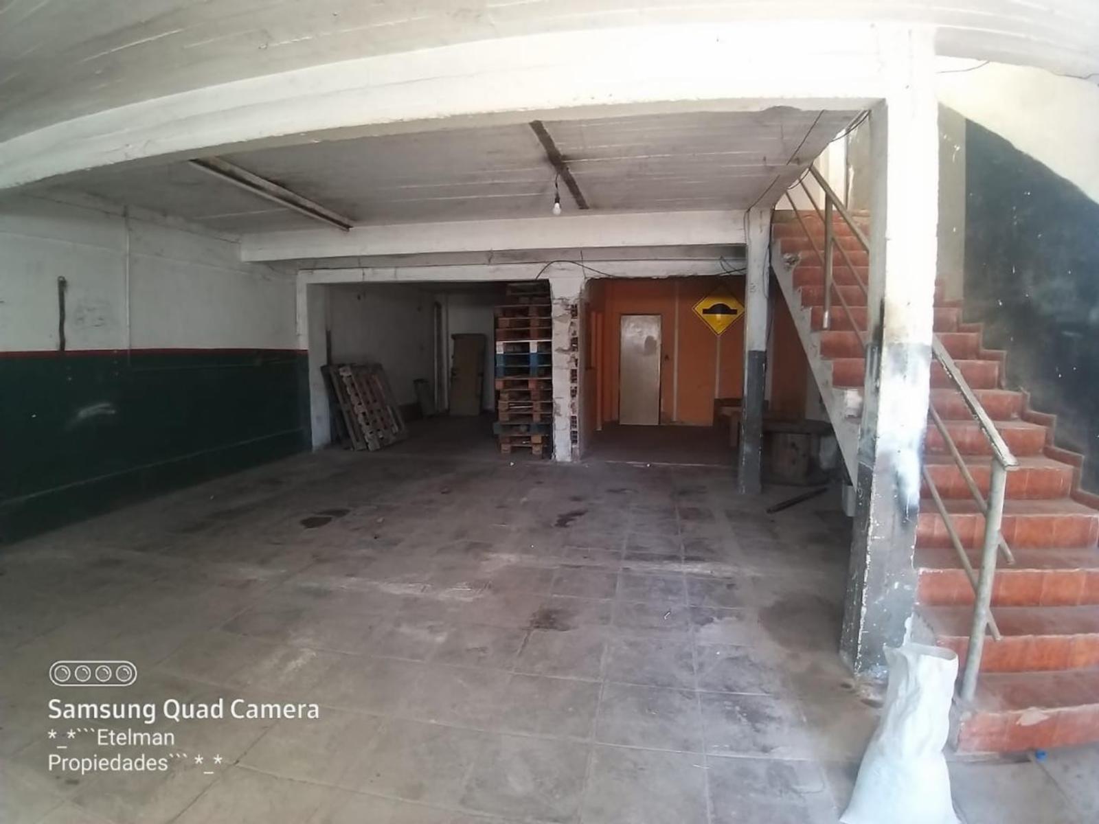 Alquiler de Galpón en Paso del Rey, calle Corrientes 2000