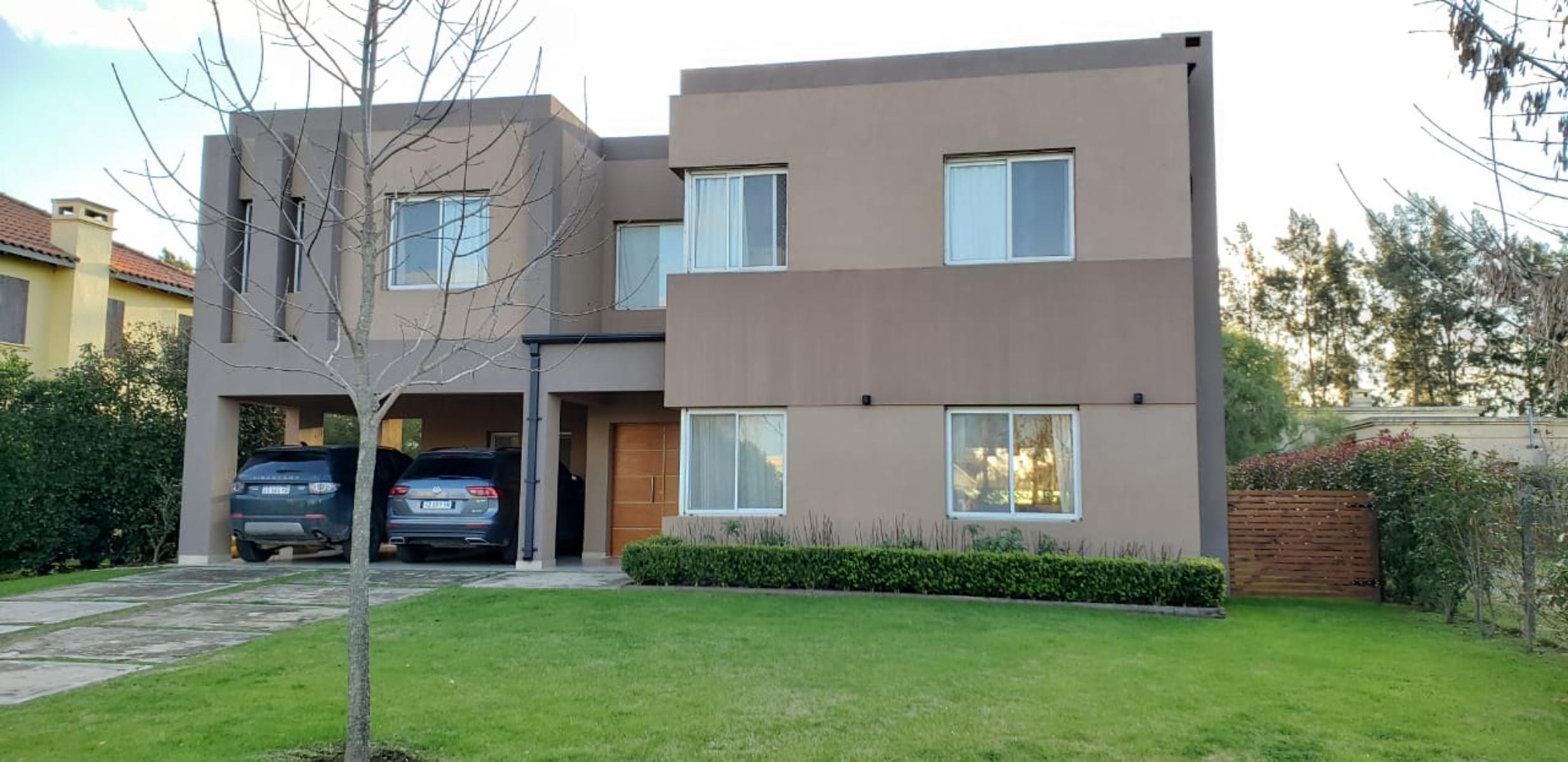 Moderna Casa Santa Catalina - Villanueva - Tigre