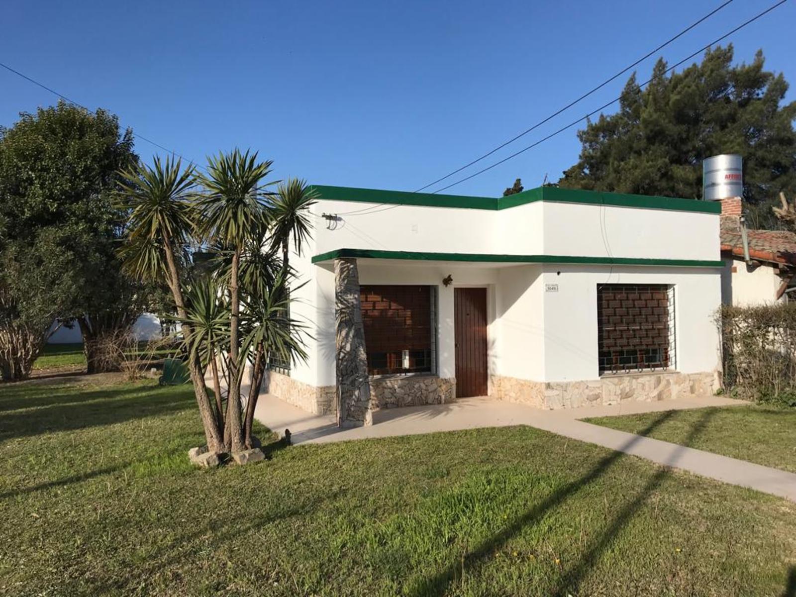 Casa estilo &quotVintage&quot - 3 Dormitorios - Parque - Piscina - Pavimento