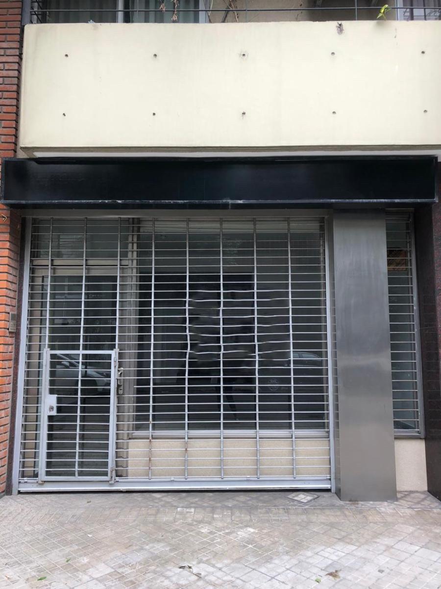 Cochabamba 1700-Local