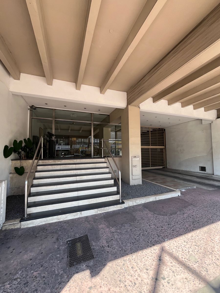 MUY LINDO PISO DE 4 AMBIENTES