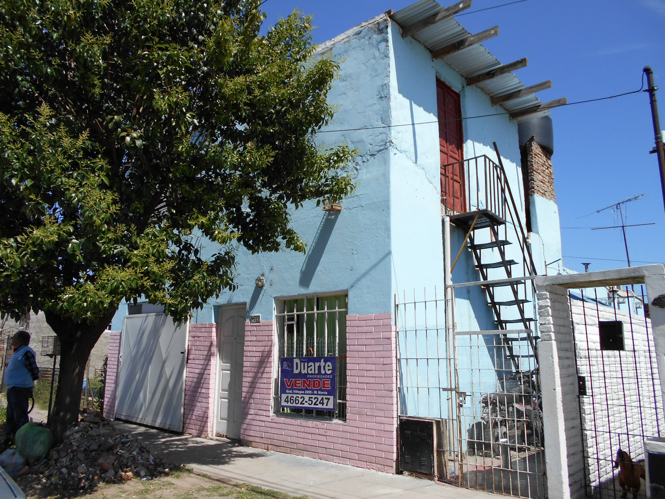 Casa en PH y Departamento en Tesei