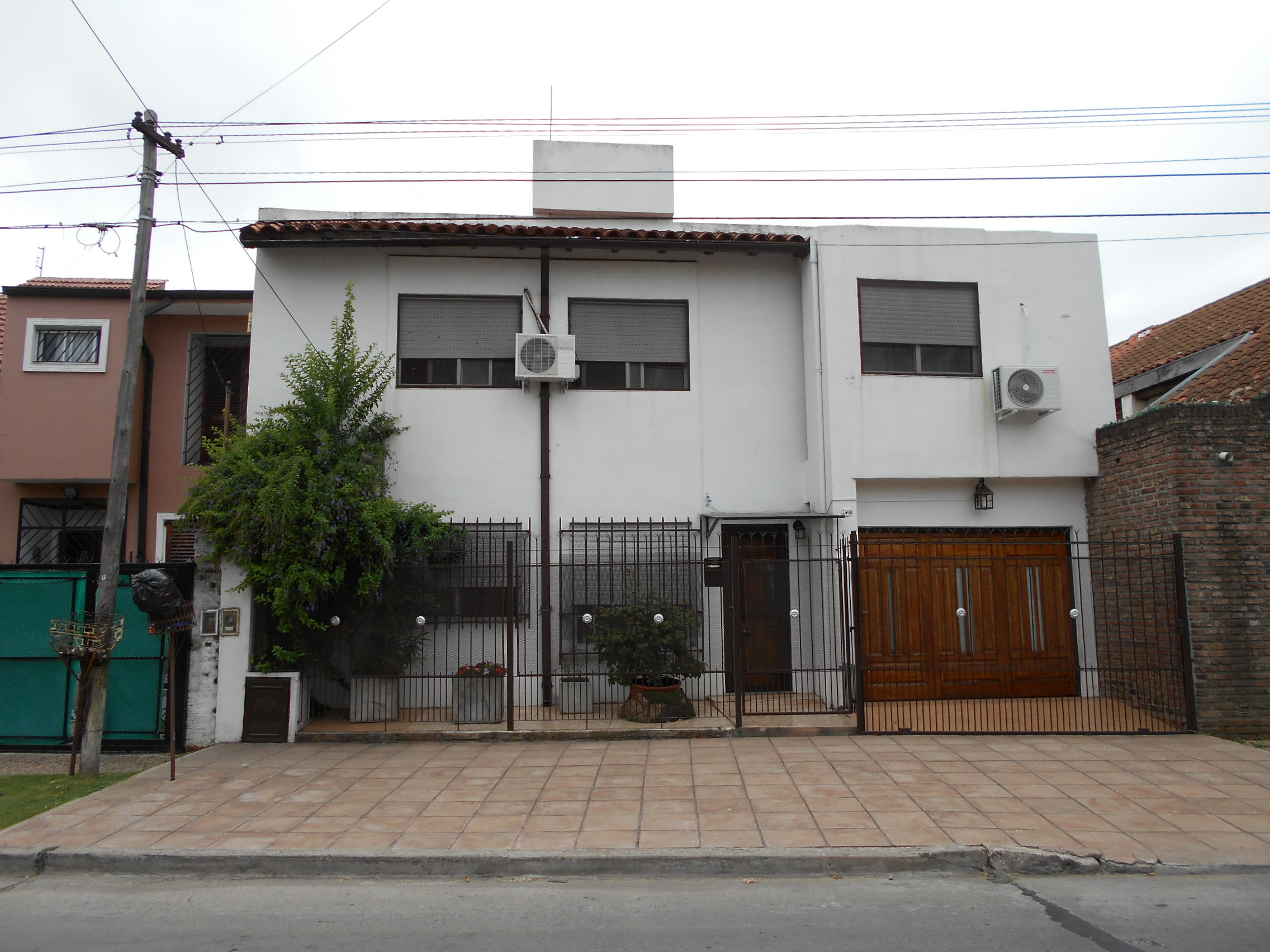 Casa en dos plantas 3 dormitorios - Familia numerosa - Apta credito