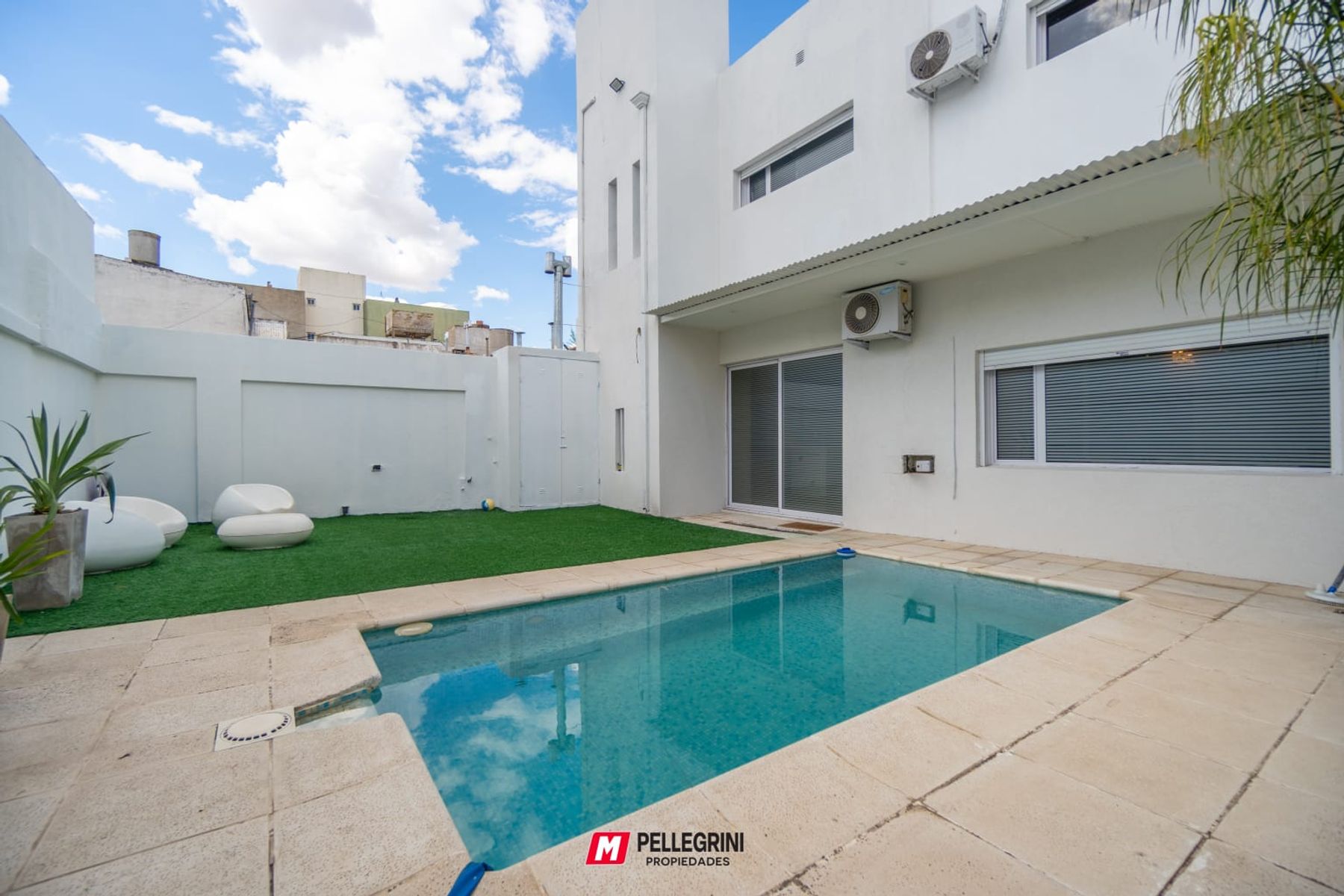 Casa 3 dormitorios con pileta