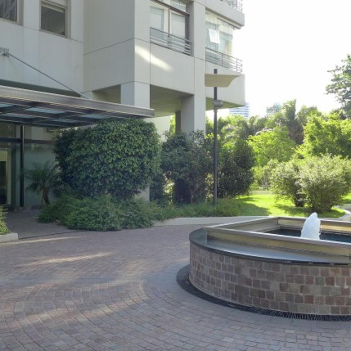 EXCELENTE DEPT 4 AMB, COCHERA Y DOS BAULERAS QUARTIER SINCLAIR TORRE GOLF PISO ALTO VISTA AL RIO U$S630.000