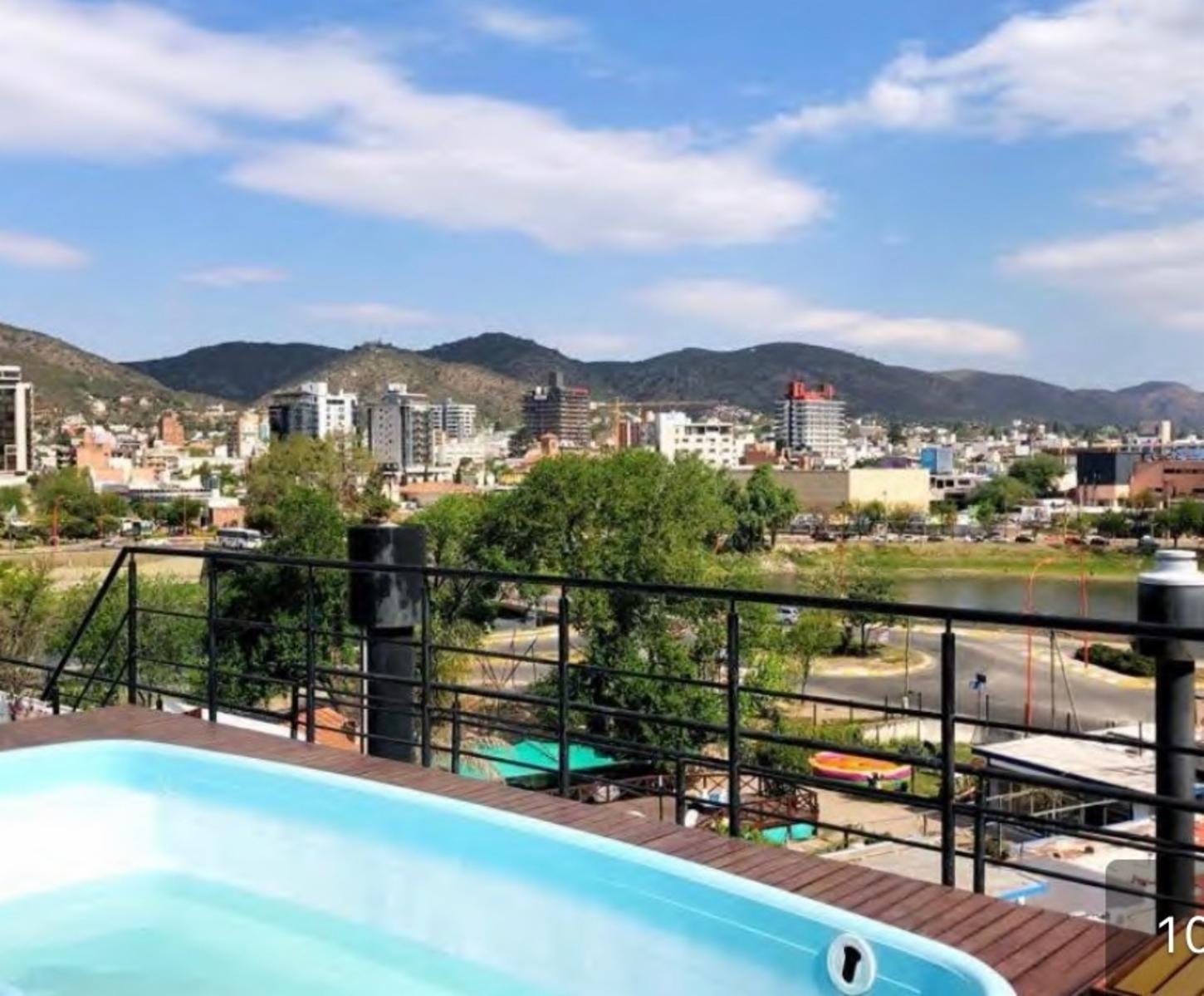 DEPARTAMENTO CENTRICO PILETA COCHERA ASADOR